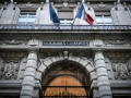 La Cour des comptes (ici, sa façade à Paris, en février 2022) met en évidence, dans son rapport sur le spectacle vivant, un système d’aide publique historiquement centré sur le renouvellement de la création. STÉPHANE DE SAKUTIN/AFP
