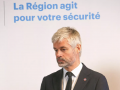 En Auvergne-Rhône-Alpes, “Laurent Wauquiez déclare la guerre aux artistes et aux intellectuels”