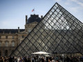 « Le destin de Laurence des Cars à la tête du Louvre remet une question sur la table : pourquoi les grands patrons culturels deviennent-ils fous ? »