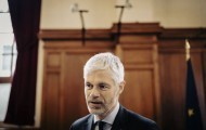 Coupes dans la culture : en Auvergne-Rhône-Alpes, l’idéologie fixe de Laurent Wauquiez
