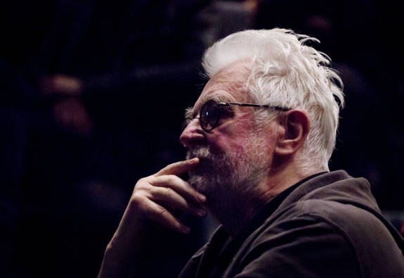 Festival d’Avignon : Tiago Rodrigues annonce l’annulation de la pièce «les Emigrants» de Krystian Lupa