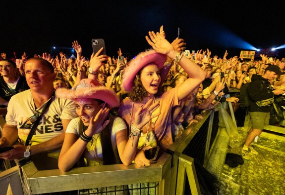 « C’est de plus en plus grandiose » : comment le V and B fest’ est devenu l’un des plus gros festivals de l’été