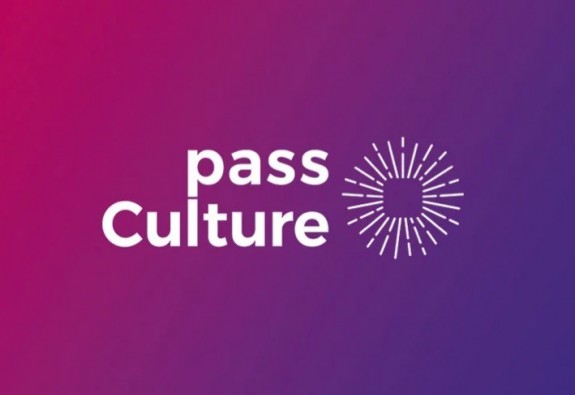 « On navigue à vue » : les professionnels du spectacle vivant inquiets face à l'avenir du Pass Culture