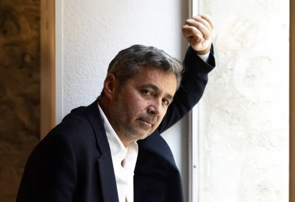 Un drapeau palestinien au Festival d’Avignon ? Les approximations du nouveau maire, Olivier Galzi