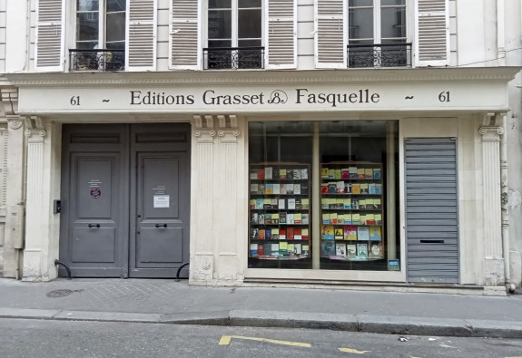 «Une guerre idéologique pour imposer l’autoritarisme» : 115 auteurs annoncent quitter Grasset après l’éviction d’Olivier Nora