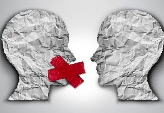 Lutte contre la censure : 13 propositions et un rôle majeur à jouer pour les collectivités locales