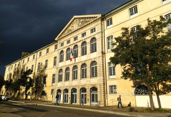 Baisses de subventions de la DRAC Auvergne-Rhône-Alpes : plus dure sera la suite pour le milieu du théâtre