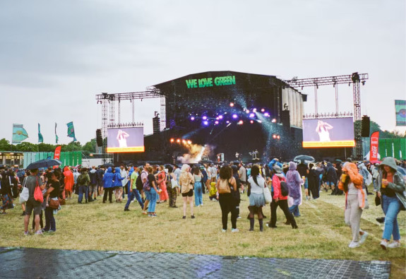 "Une scène d'échanges et pas d'opinions" : comment le festival We Love Green veut mêler musique et débats sociaux