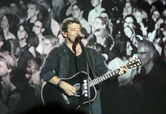 Tournée de Patrick Bruel : les maires peuvent-ils faire annuler les concerts ?
