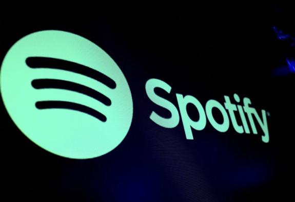 Spotify va identifier les artistes « IA » et les exclure de ses recommandations