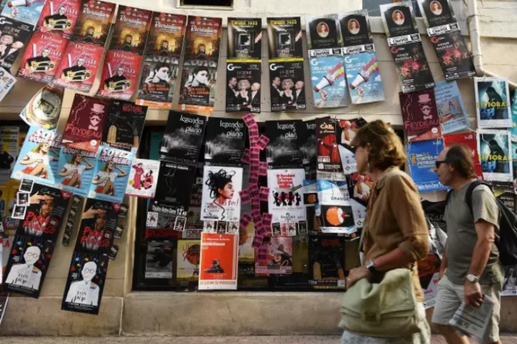 Lors de l’édition 2020 du « off » d’Avignon auraient dû être programmés 1 600 spectacles, proposés par 1 000 compagnies, dans 140 théâtres regroupant eux-mêmes 200 salles. © BORIS HORVAT/AFP