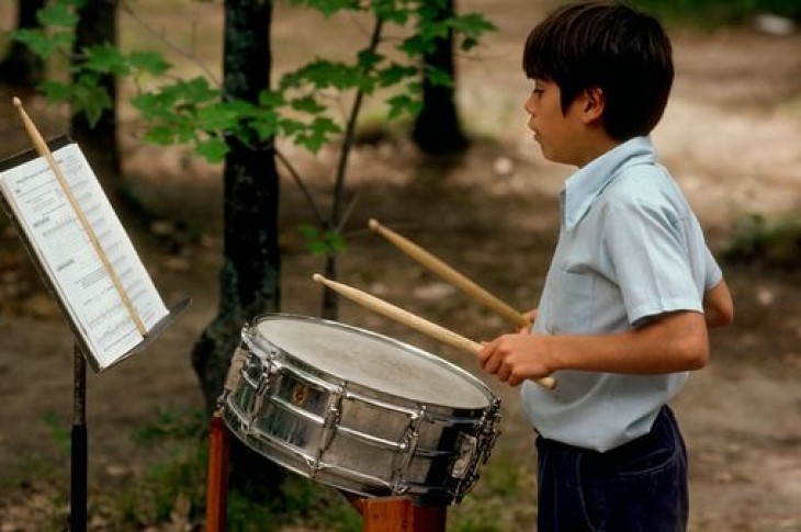 Un jeune musicien pendant une colonie musicale, © Getty / James L. Amos / Corbis