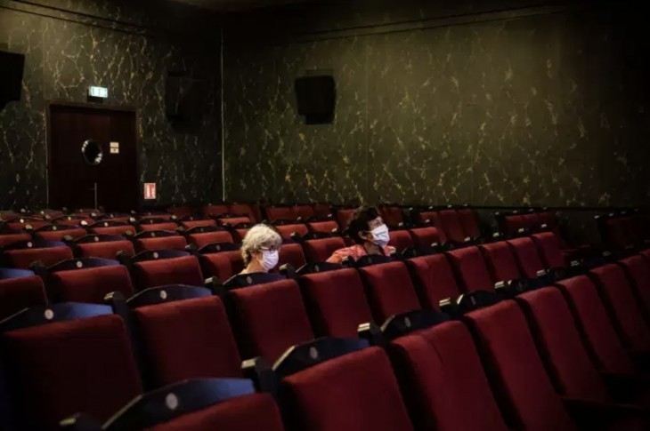 Le lent redémarrage des salles de cinéma en France