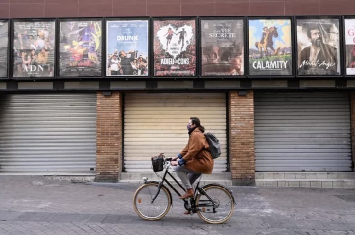 Le gouvernement étudie la réouverture des théâtres et cinémas en décembre