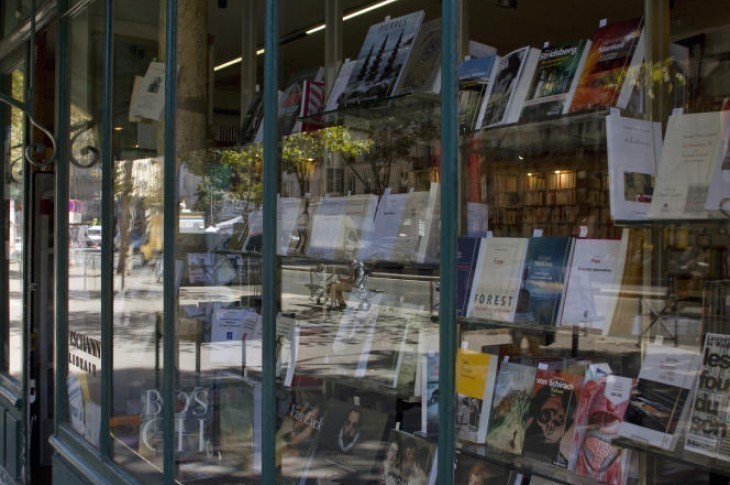 Les librairies et les disquaires désormais classés parmi les « commerces essentiels »