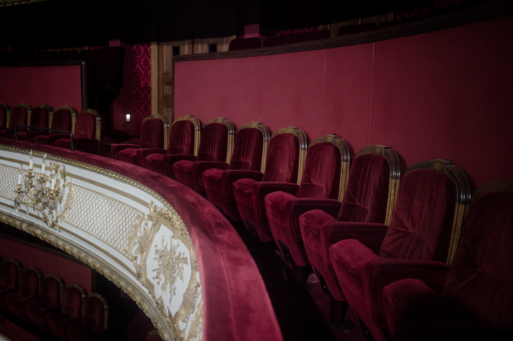 #MeTooThéâtre : victimes, témoins, actrices veulent «repenser l’écosystème du théâtre tout entier»