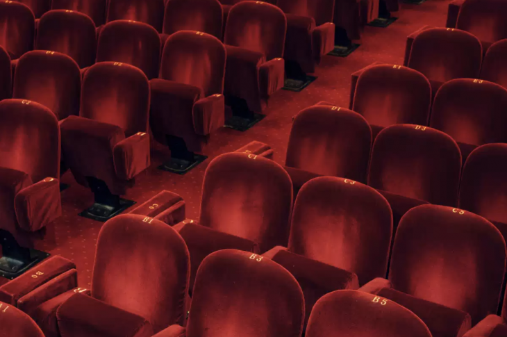 Musées, théâtre, lecture… : “En matière de pratiques culturelles aussi, la fracture sociale reste béante”