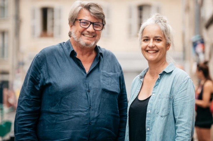 Frédéric Biessy, directeur de La Scala Provence, et Anne Astolfe, directrice de l’Ecole Lecoq, à Avignon, le 12 juillet 2023.