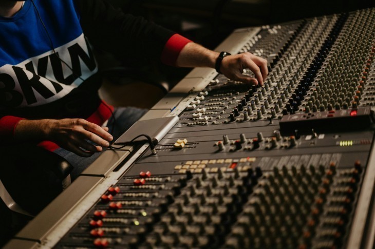 Reconversion dans les métiers de la musique : un pari risqué