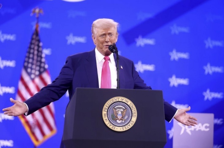 La justice s'oppose à la croisade de Trump contre la culture
