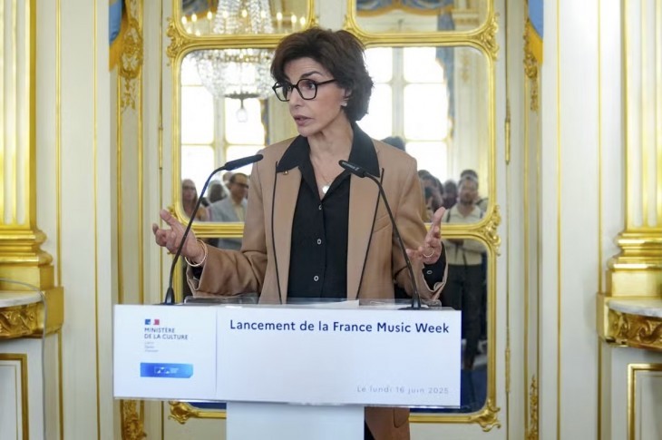 Cinq cents millions d’euros d’un côté, baisse de subventions de l’autre : la filière musicale ne sait plus sur quel pied danser