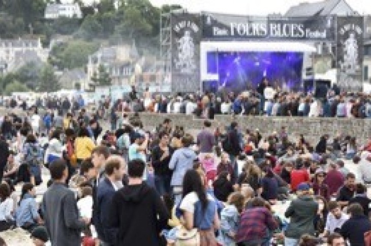 "Les clivages territoriaux dans l'accès à la culture sont massifs", souligne le sociologue Jean Viard