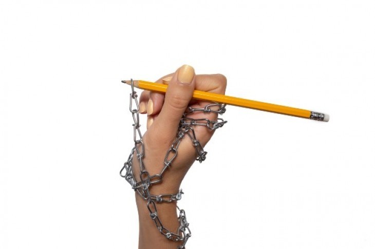 Un guide juridique et pratique sur les libertés de création et de diffusion