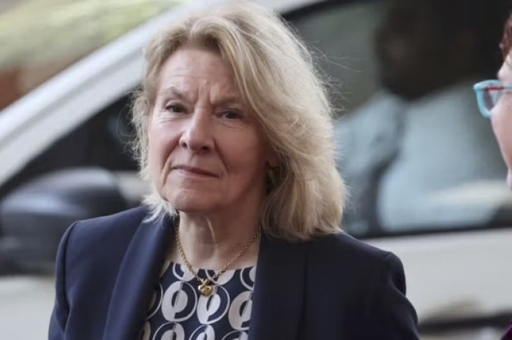 Catherine Pégard succède à Rachida Dati au ministère de la Culture, une sarkozyste remplace l’autre