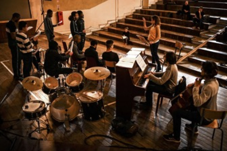 Ateliers de musique en prison : avec les détenus, un espace d’expression pour des airs d’évasion