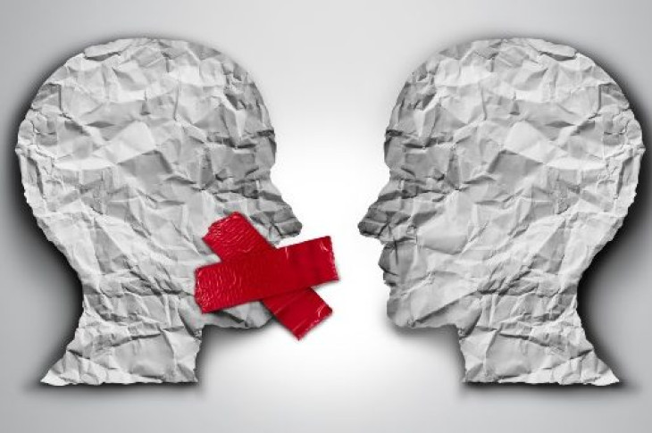 Lutte contre la censure : 13 propositions et un rôle majeur à jouer pour les collectivités locales